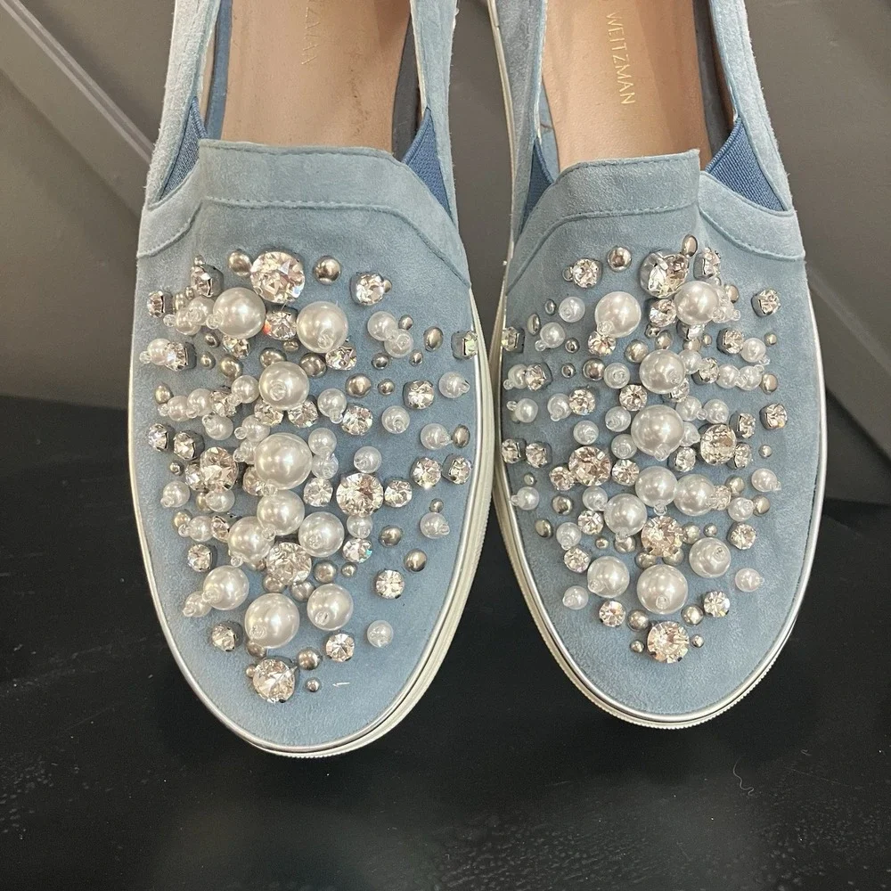 Stuart Weitzman Womens Sz 8.5 Blue Suede Pearl Rhinestone Embellished Slip On